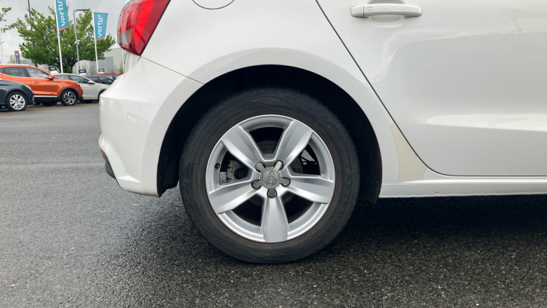 Audi A1 1.0 TFSI SE 5dr Petrol Hatchback